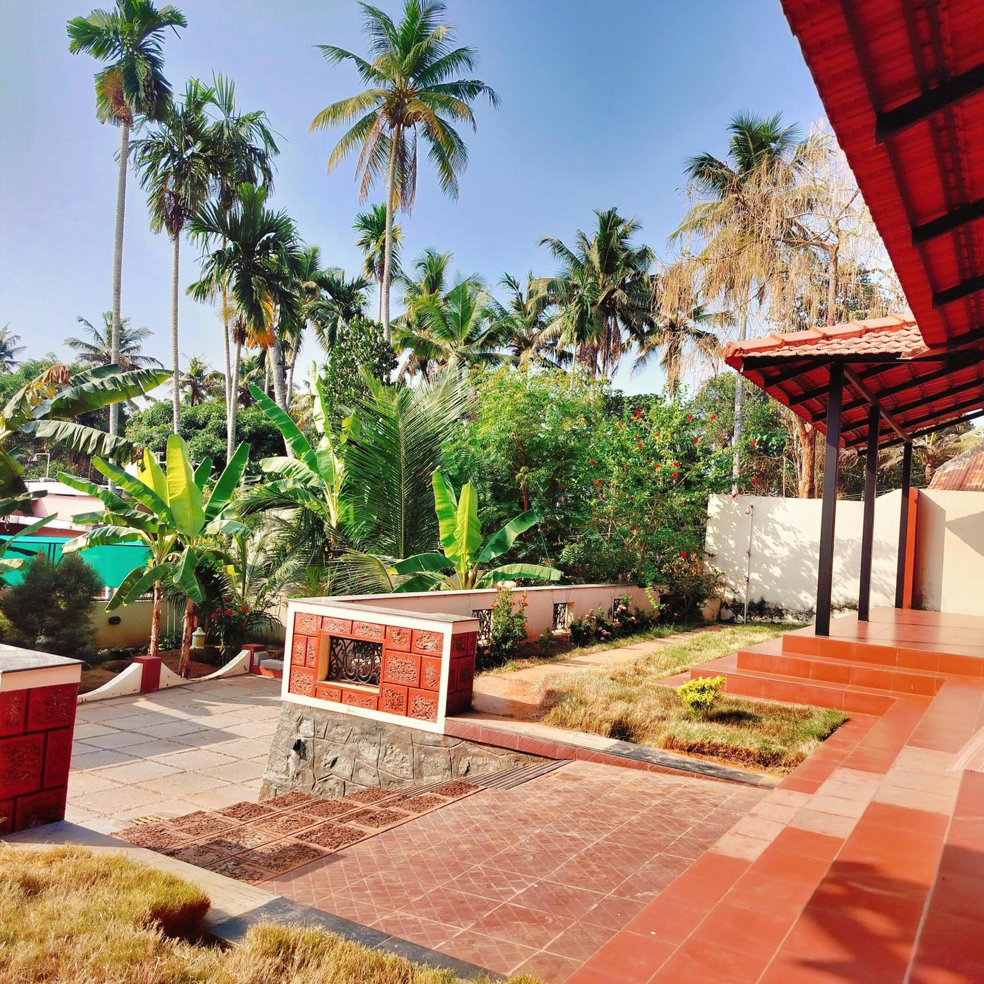 The Ixora - A Boutique Homestay Varkala Exterior photo