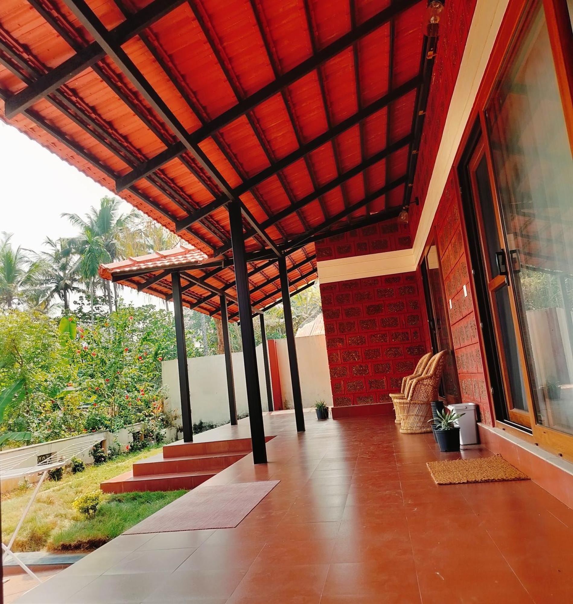 The Ixora - A Boutique Homestay Varkala Exterior photo